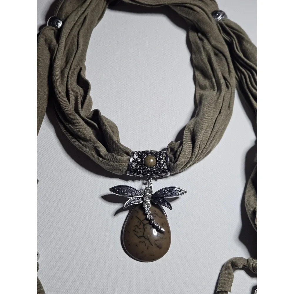 Vintage Boho Olive Green Scarf Necklace Rhinestone Dragonfly Stone Pendant Y2K